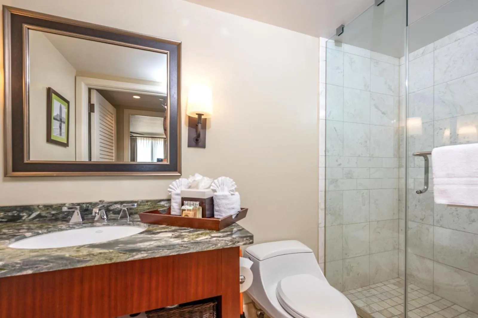 Kbm Resorts Spacious 4-Bedroom Honua Kai Collection Multi Unit Listing Same Floor Ocean Views 2 Free Rental Cars Hkh-52429 Kaanapali Apartment